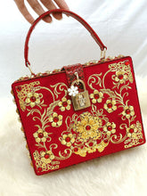 Sac Cabas Femme – Grande Capacité et Détails Métalliques